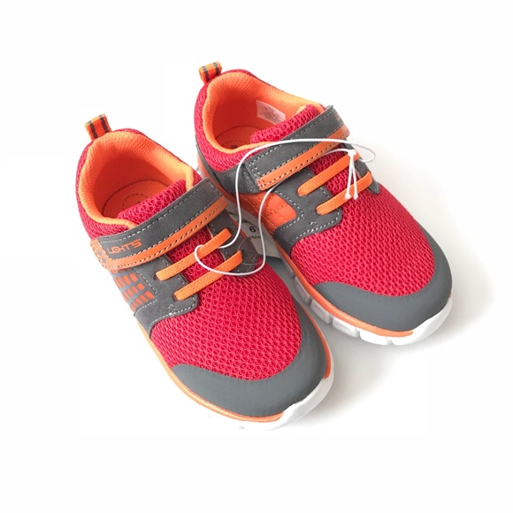 Boys Surprize by Stride Rite Light-Up Sneaker - Picture 2 of 8